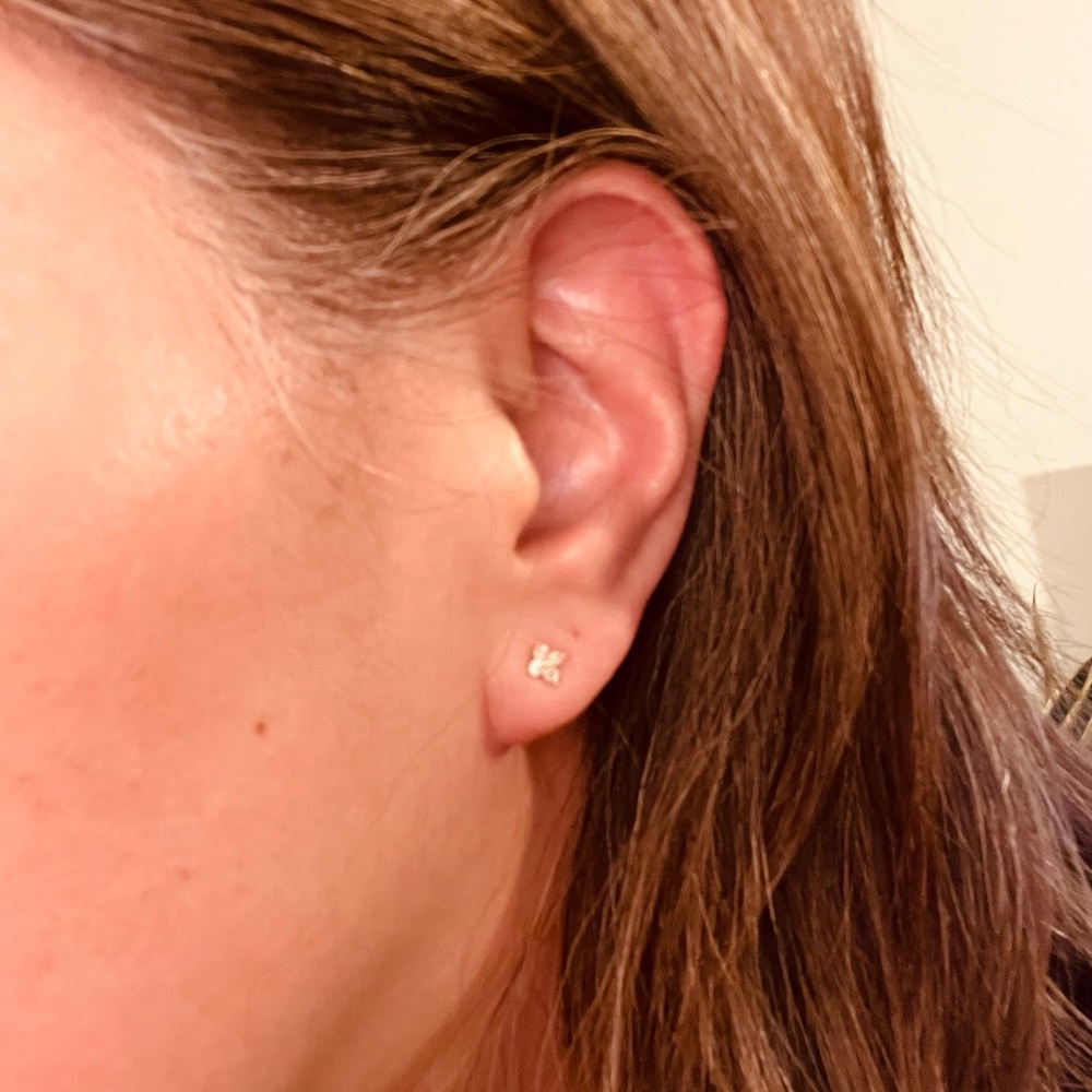 18k pure gold diamond stud earrings